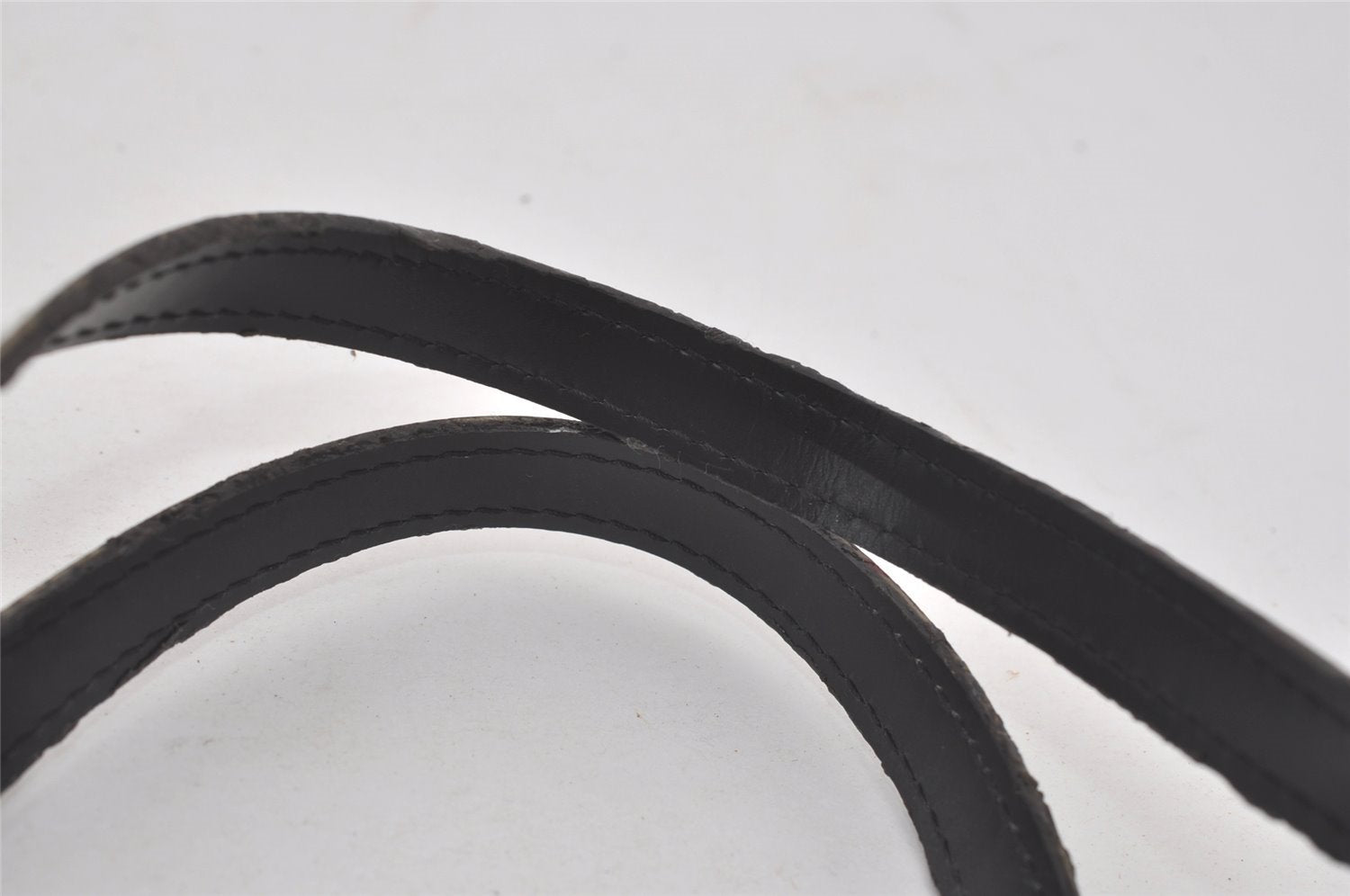 Authentic Louis Vuitton Epi Saint Jacques Shoulder Bag White M50045 LV 3615I