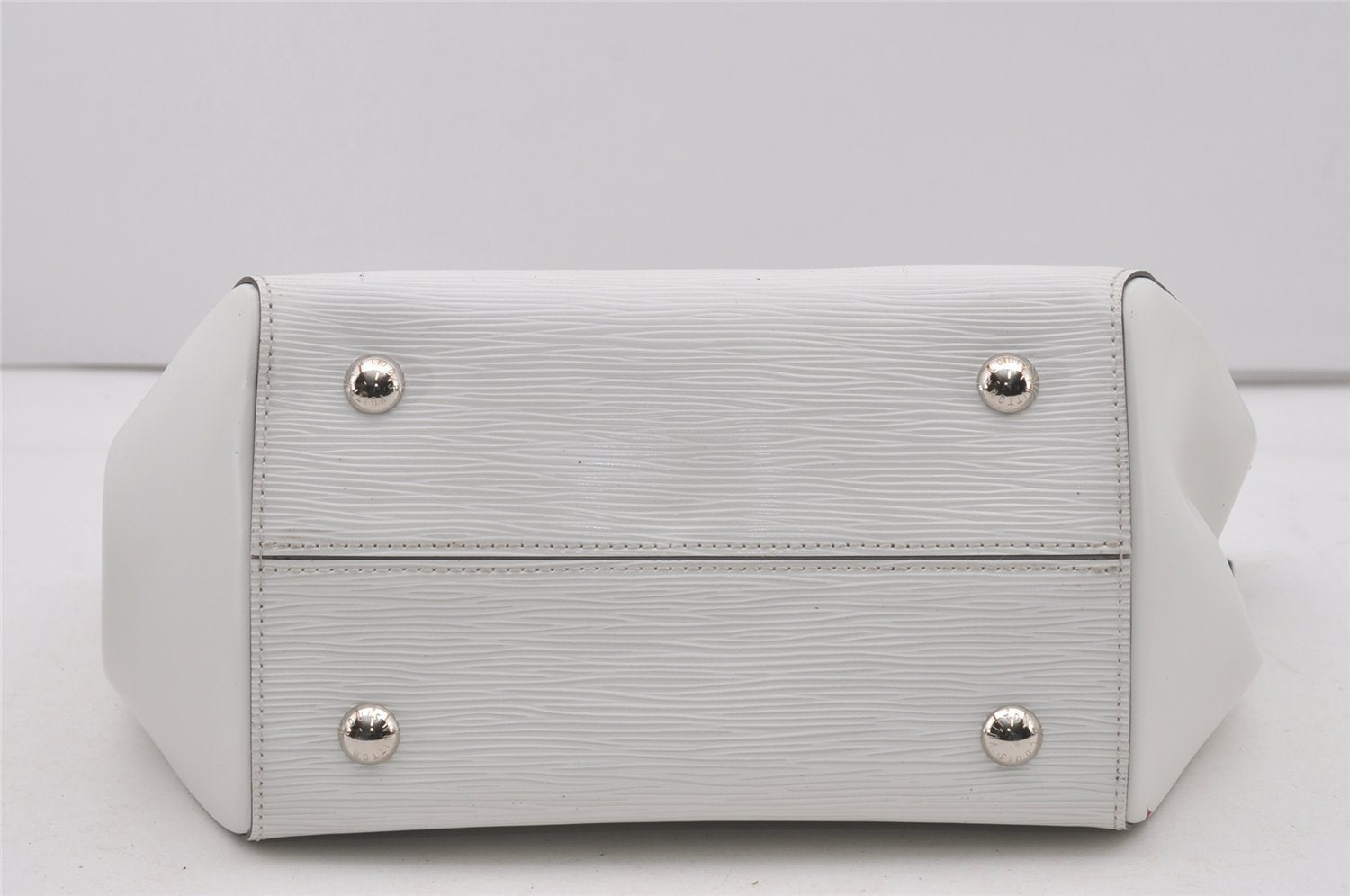 Authentic Louis Vuitton Epi Saint Jacques Shoulder Bag White M50045 LV 3615I