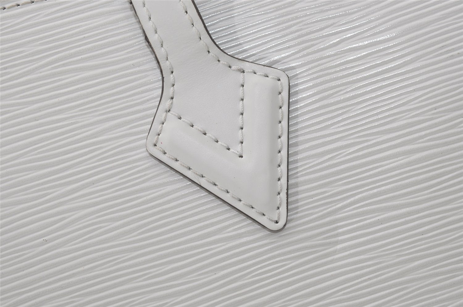 Authentic Louis Vuitton Epi Saint Jacques Shoulder Bag White M50045 LV 3615I