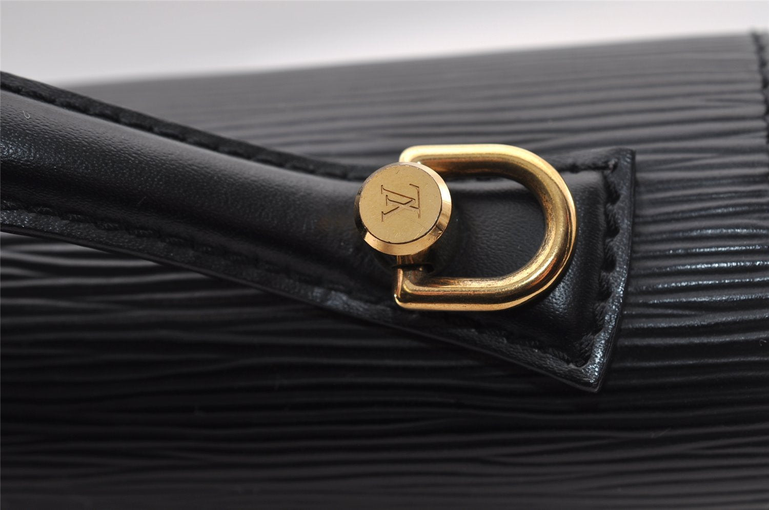 Authentic Louis Vuitton Epi Monceau 2Way Shoulder Hand Bag Black M52122 LV 3617I