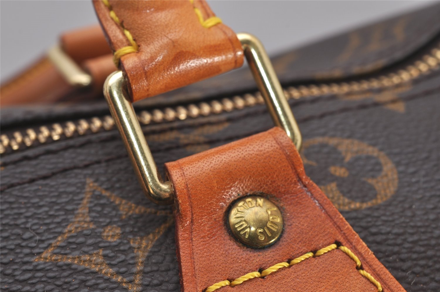 Authentic Louis Vuitton Monogram Speedy 30 Hand Boston Bag M41526 LV 3627I