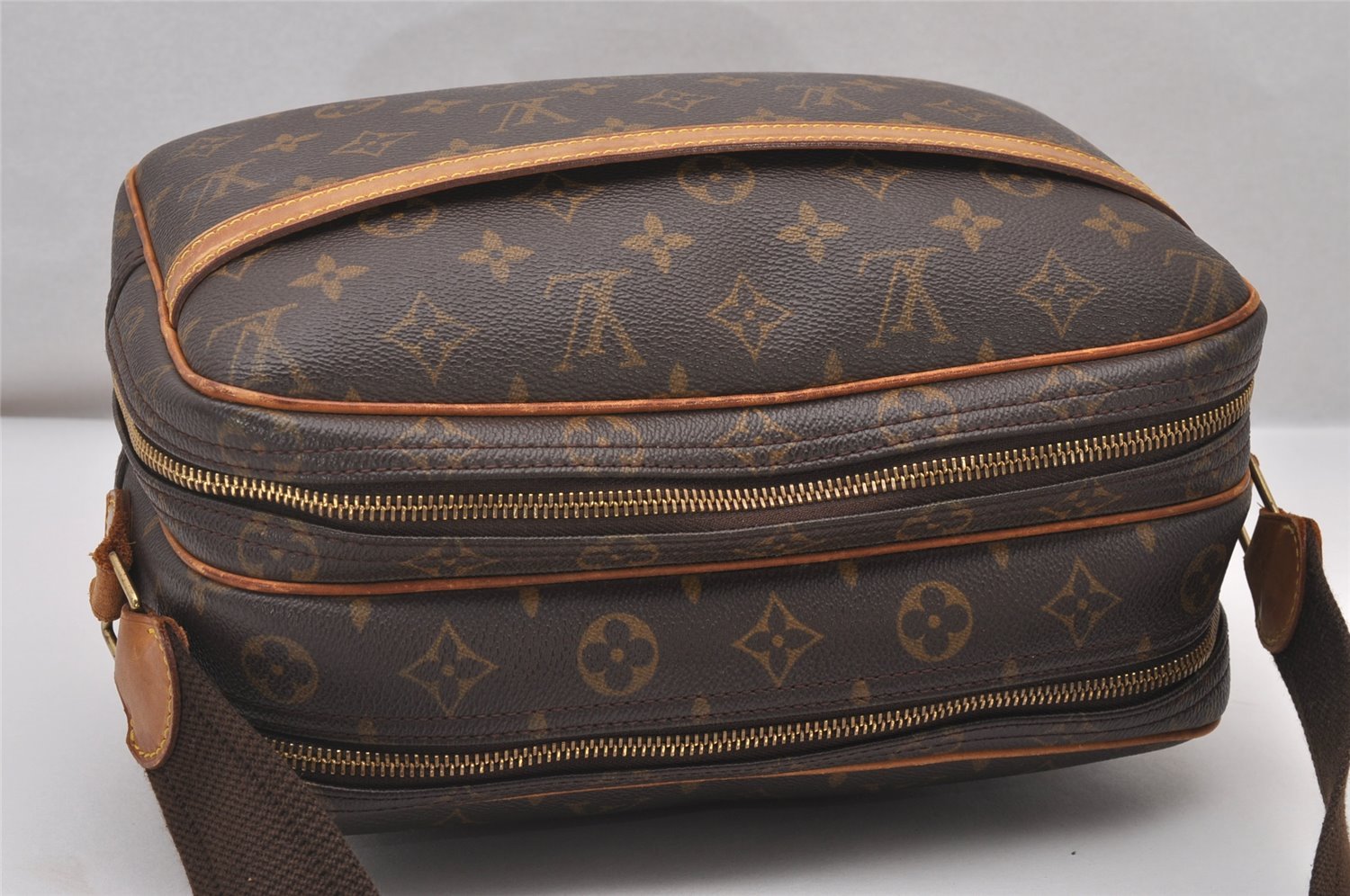 Authentic Louis Vuitton Monogram Reporter PM Shoulder Cross Bag M45254 LV 3628I