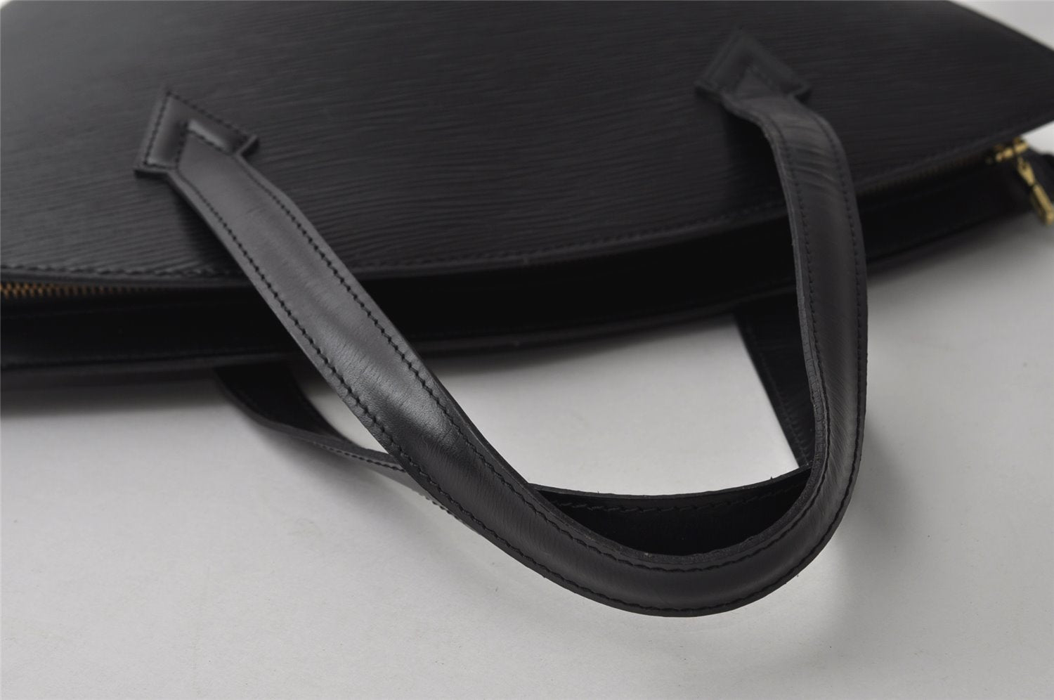 Authentic Louis Vuitton Epi Saint Jacques Hand Bag Black M52272 LV 3631I