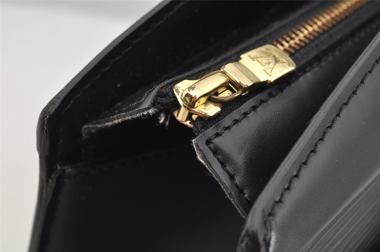 Authentic Louis Vuitton Epi Riviera Hand Bag Black M48182 LV Junk 3632I