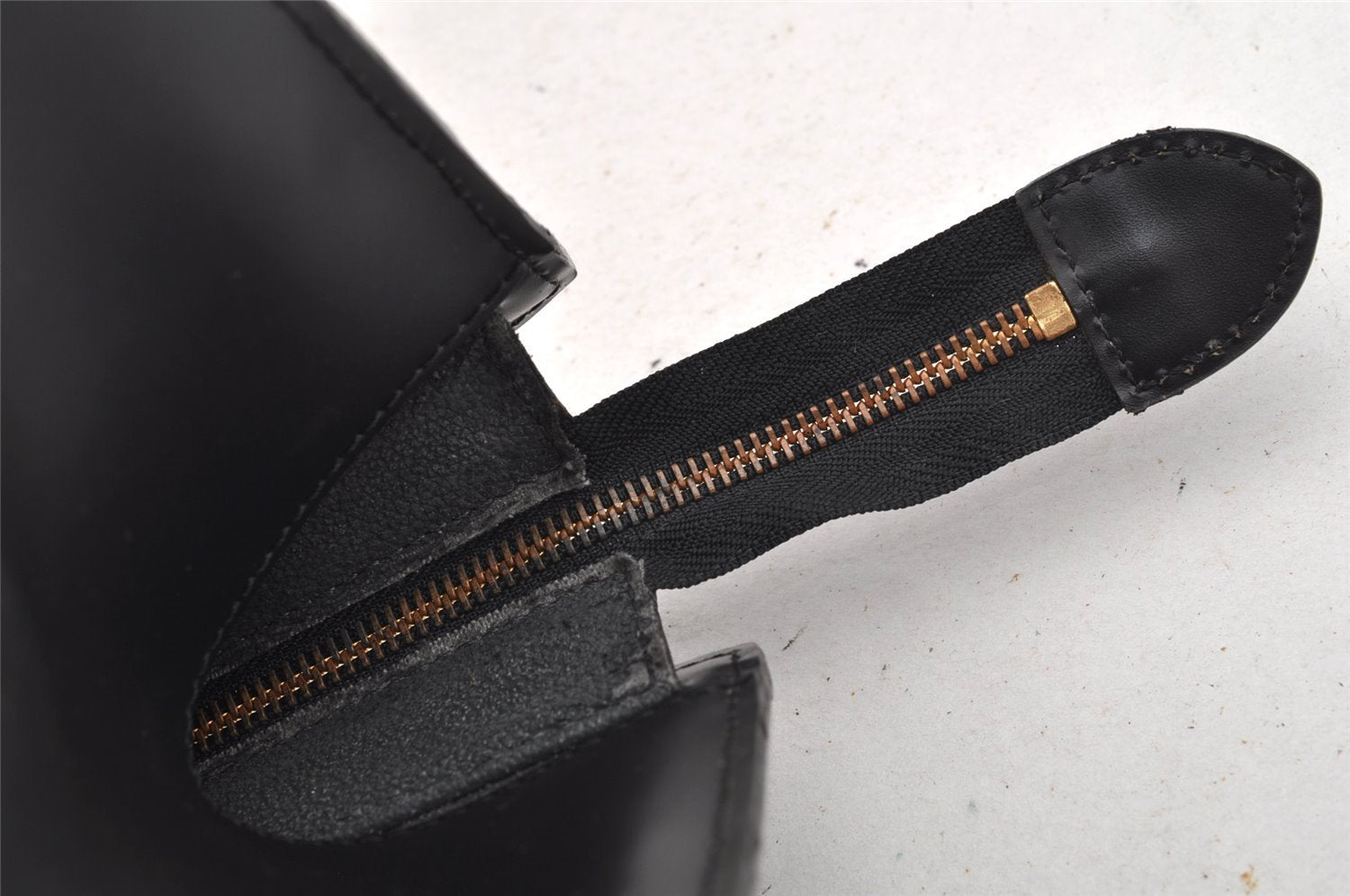 Authentic Louis Vuitton Epi Riviera Hand Bag Black M48182 LV Junk 3632I