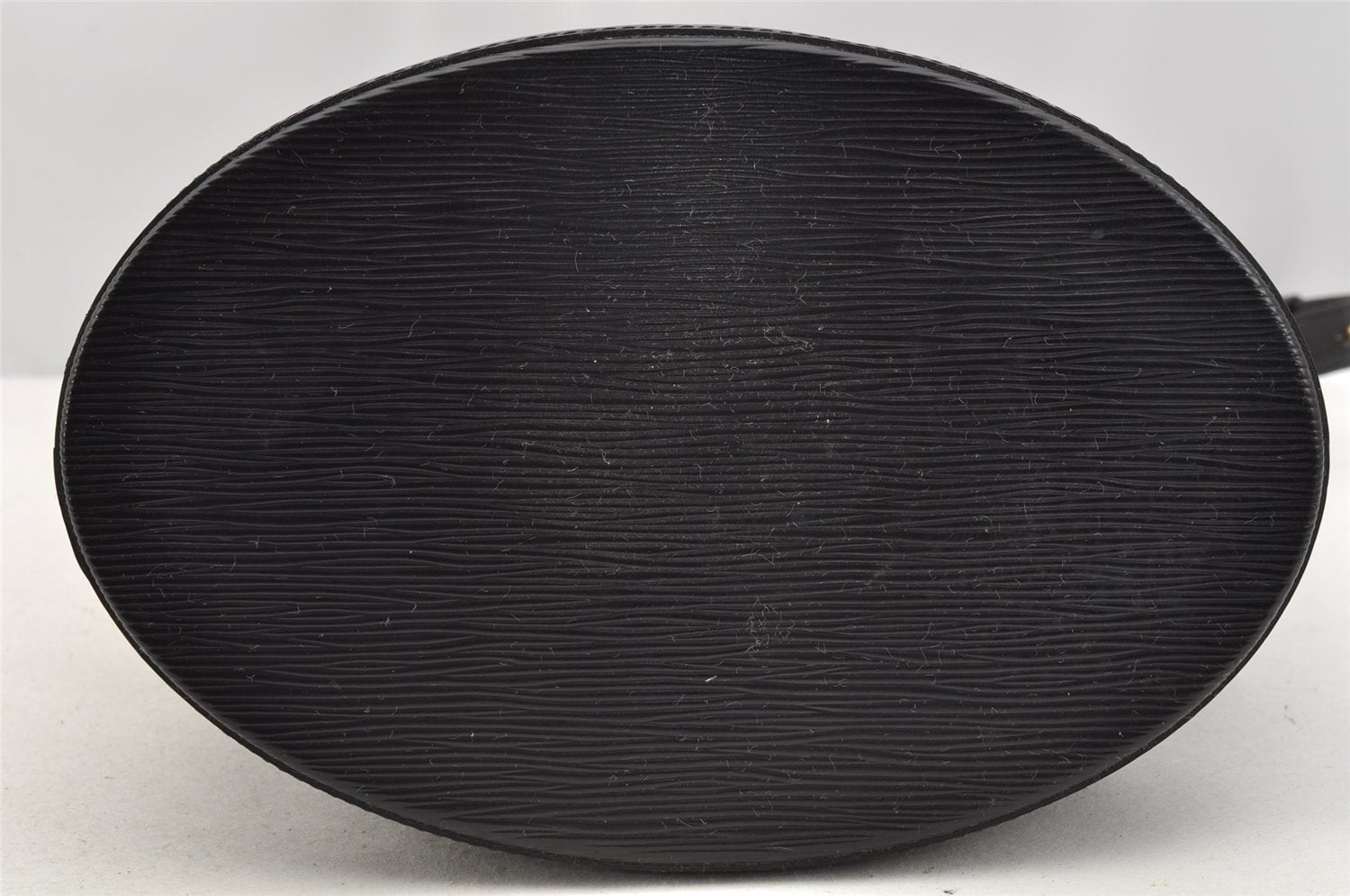 Authentic Louis Vuitton Epi Cluny Shoulder Bag Purse Black M52252 LV 3646I