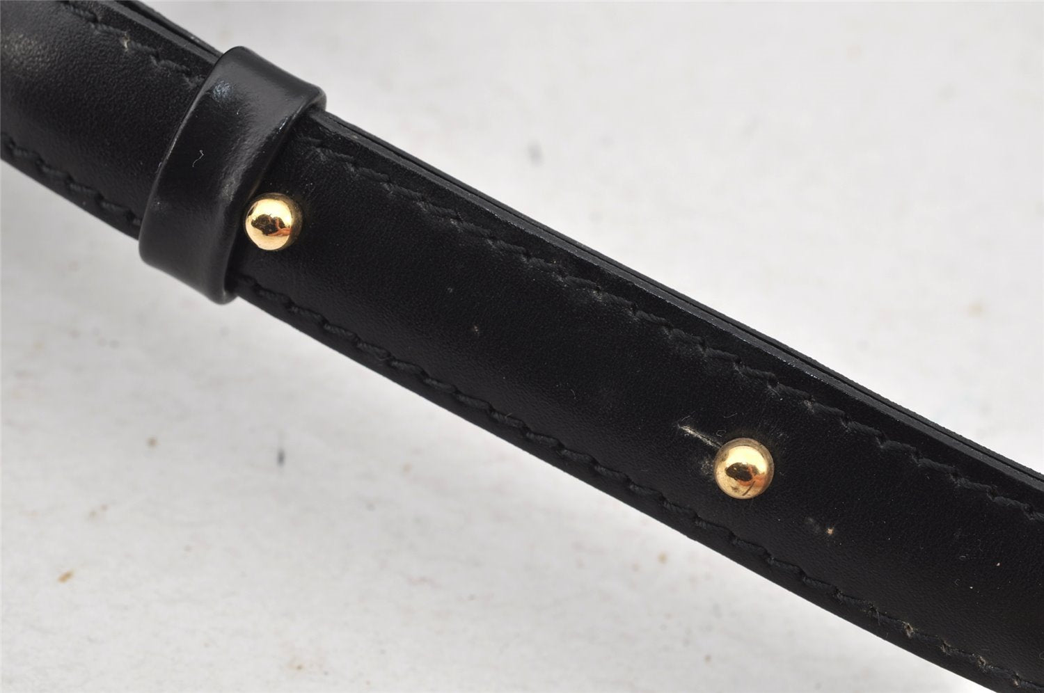 Authentic Louis Vuitton Epi Cluny Shoulder Bag Purse Black M52252 LV 3646I