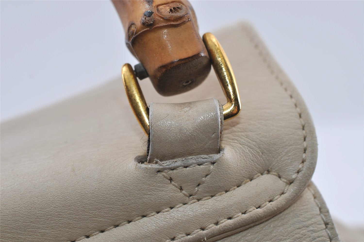 Authentic GUCCI Bamboo Drawstring Backpack Leather White 3647I