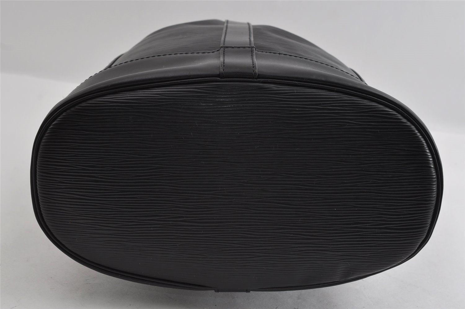 Authentic Louis Vuitton Epi Randonnee PM Shoulder Bag Black M52352 LV 3669I