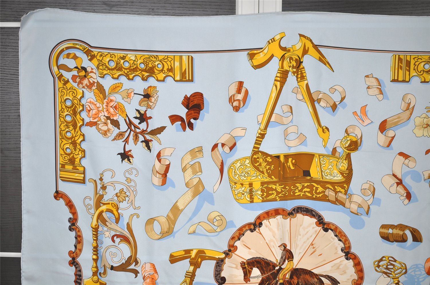 Authentic HERMES Carre 90 Scarf 