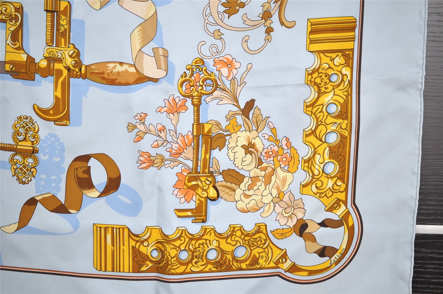 Authentic HERMES Carre 90 Scarf 