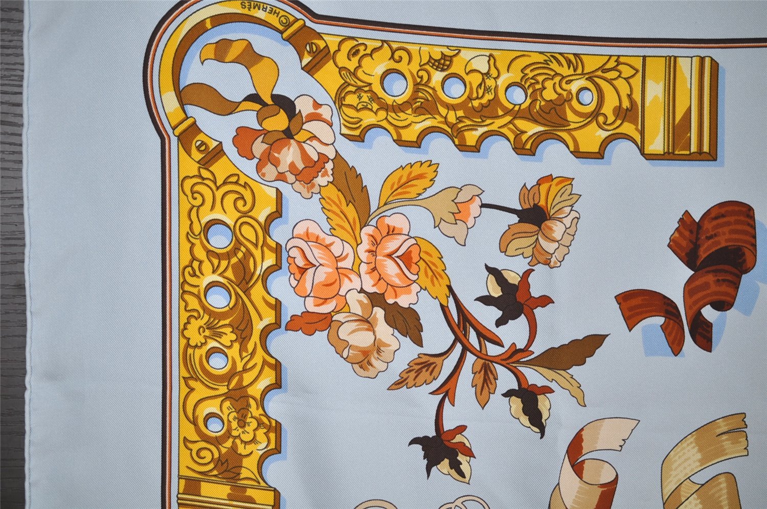 Authentic HERMES Carre 90 Scarf 