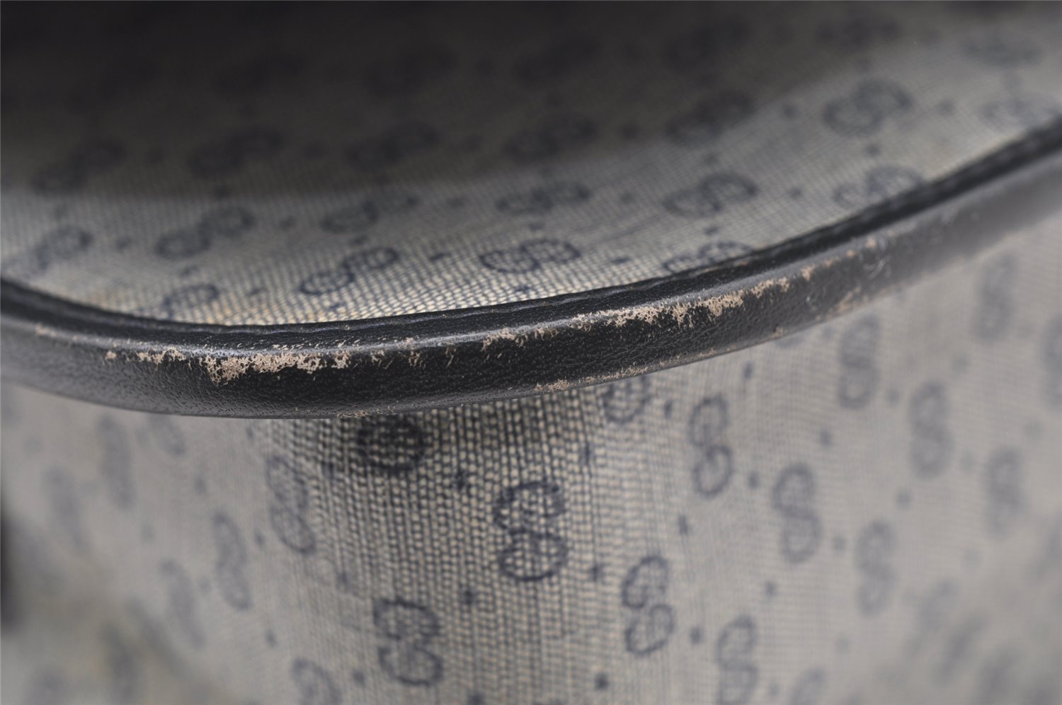 Authentic GUCCI Micro GG PVC Leather Shoulder Cross Body Bag Navy Blue 3696I