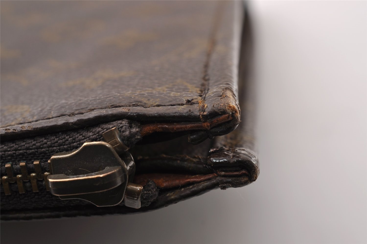 Auth Louis Vuitton Monogram Poche Documents Document Case Old Model Junk 3740I