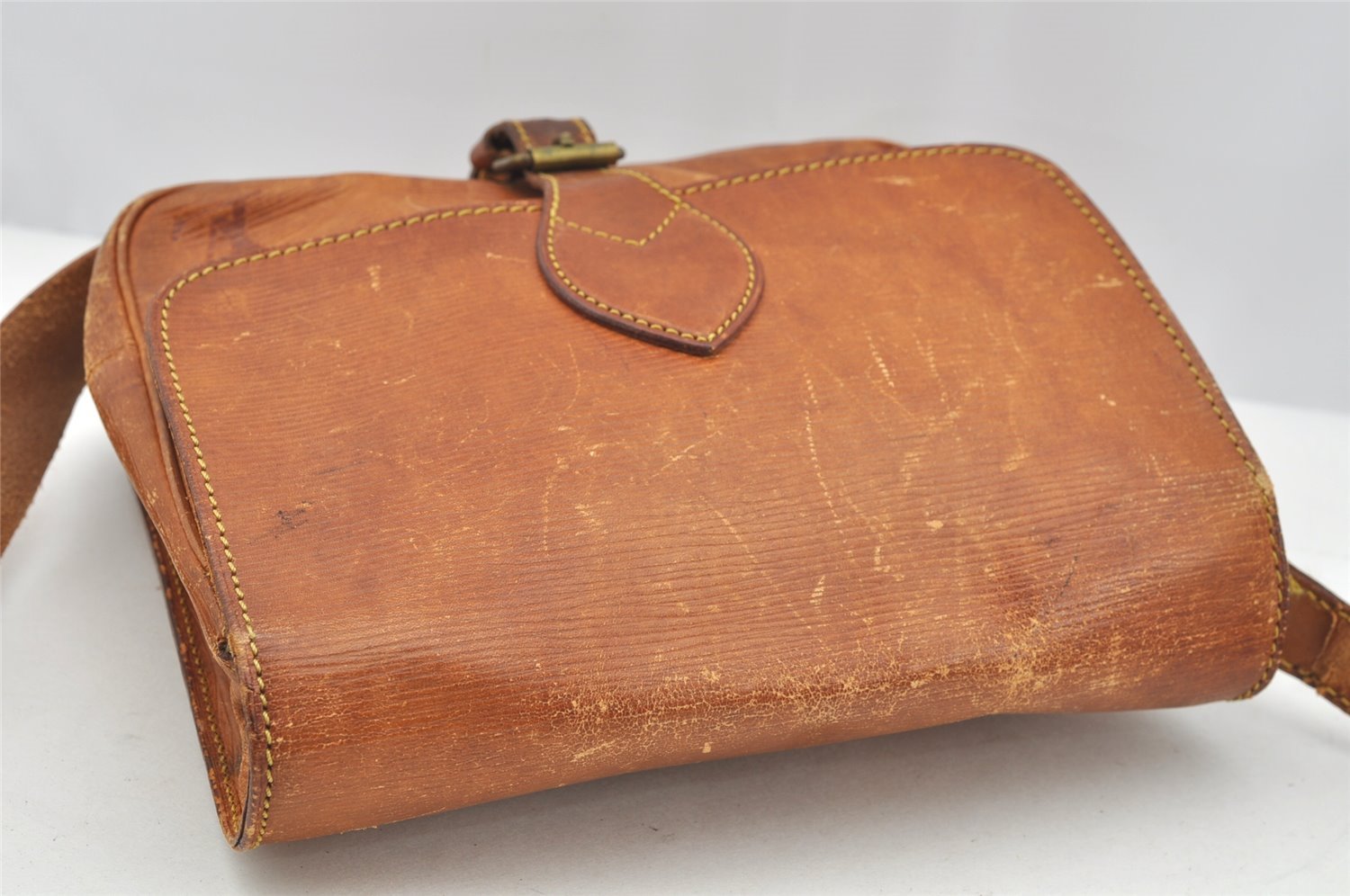 Authentic Louis Vuitton Epi Cartouchiere MM Shoulder Bag Beige M52246 Junk 3796I