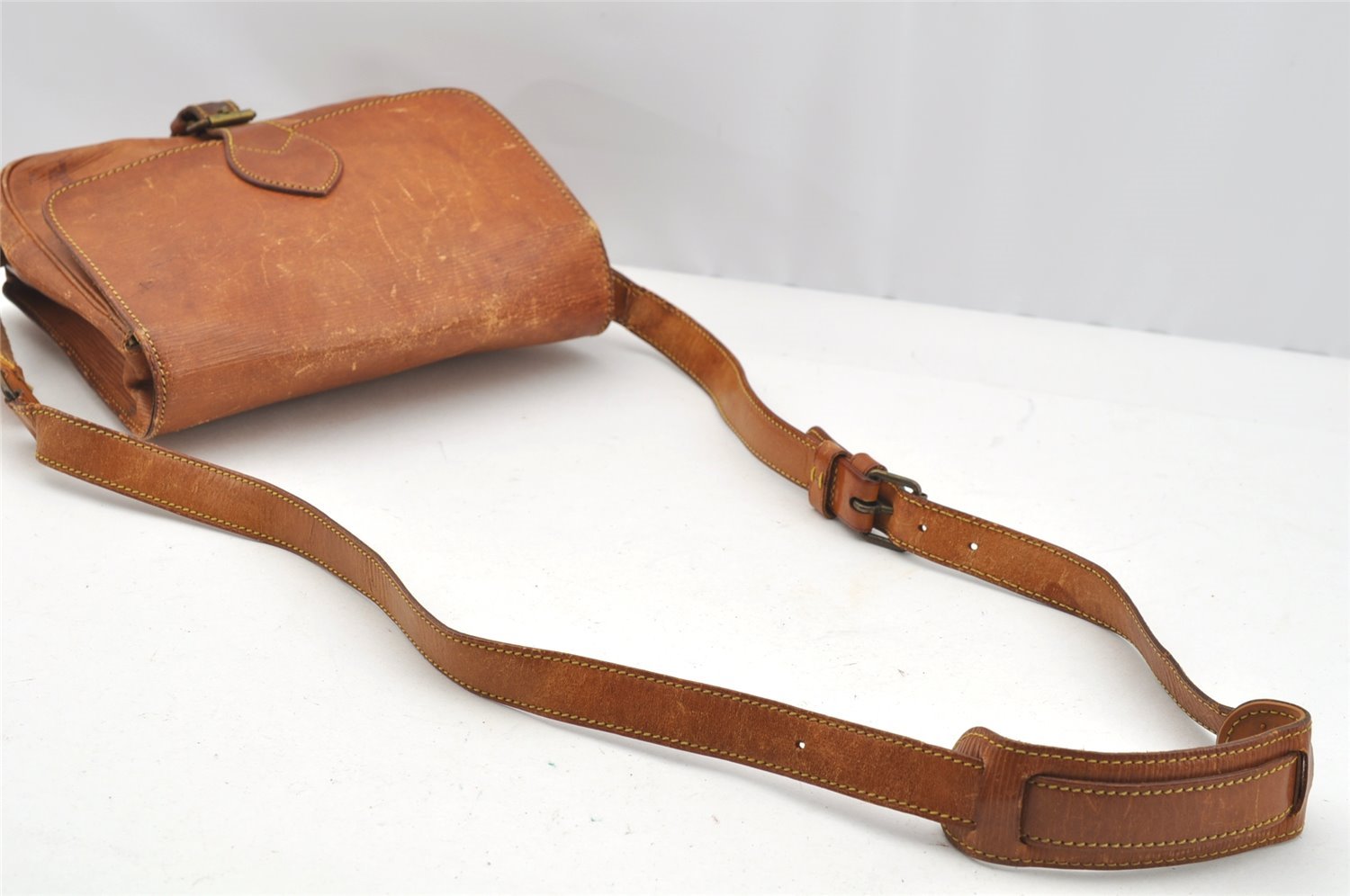 Authentic Louis Vuitton Epi Cartouchiere MM Shoulder Bag Beige M52246 Junk 3796I