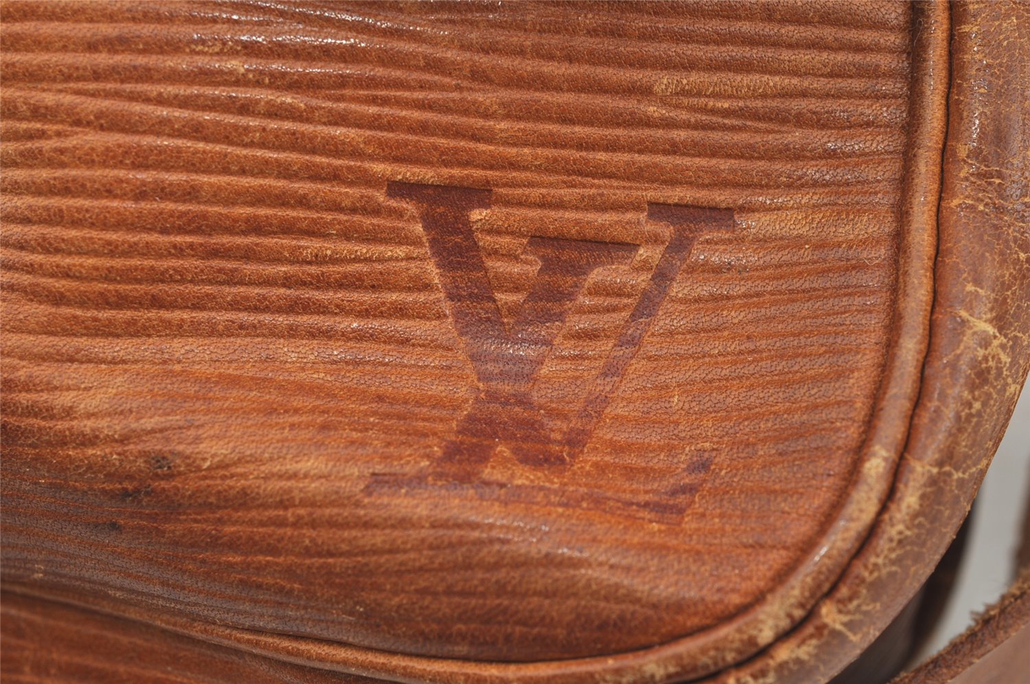 Authentic Louis Vuitton Epi Cartouchiere MM Shoulder Bag Beige M52246 Junk 3796I