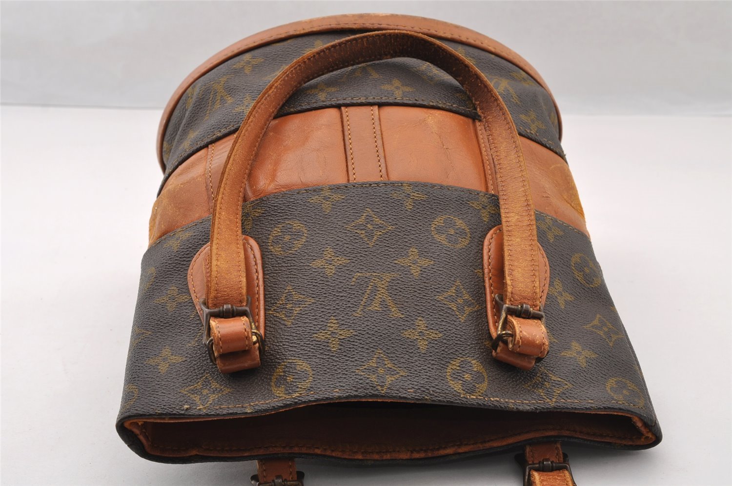 Authentic Louis Vuitton Monogram Bucket PM Shoulder Tote Bag USA Model LV 3804I