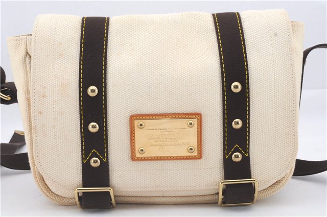 Auth Louis Vuitton Antigua Buzas PM Shoulder Cross Bag Ivory M40042 LV 3824D