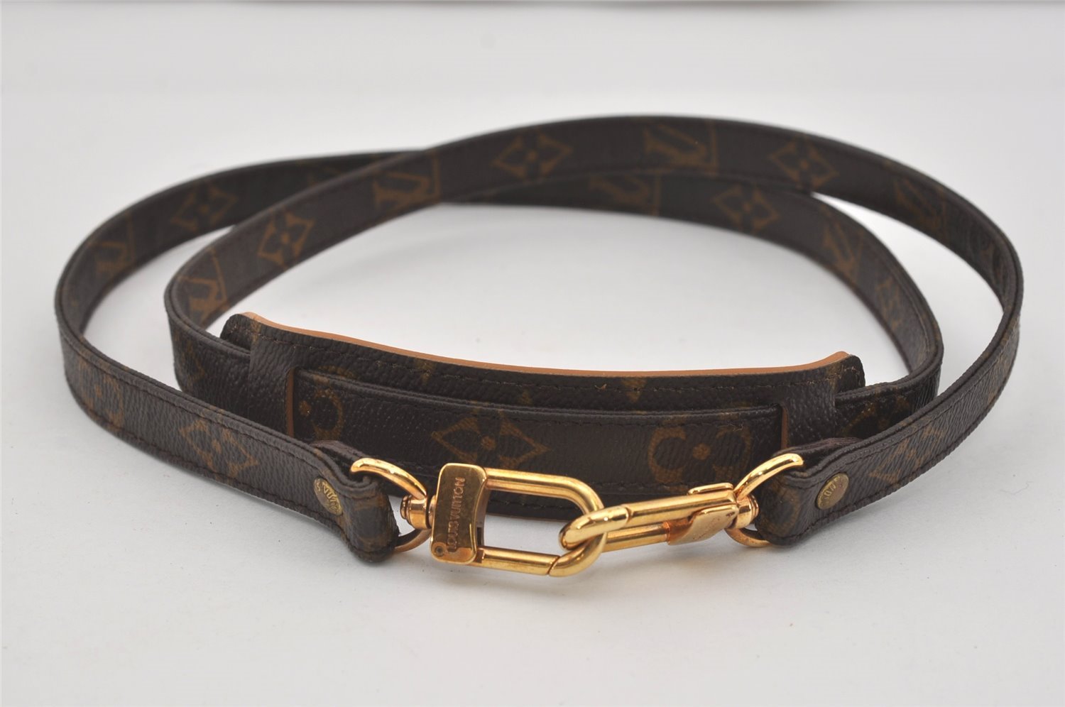 Authentic Louis Vuitton Monogram Shoulder Strap 46.9