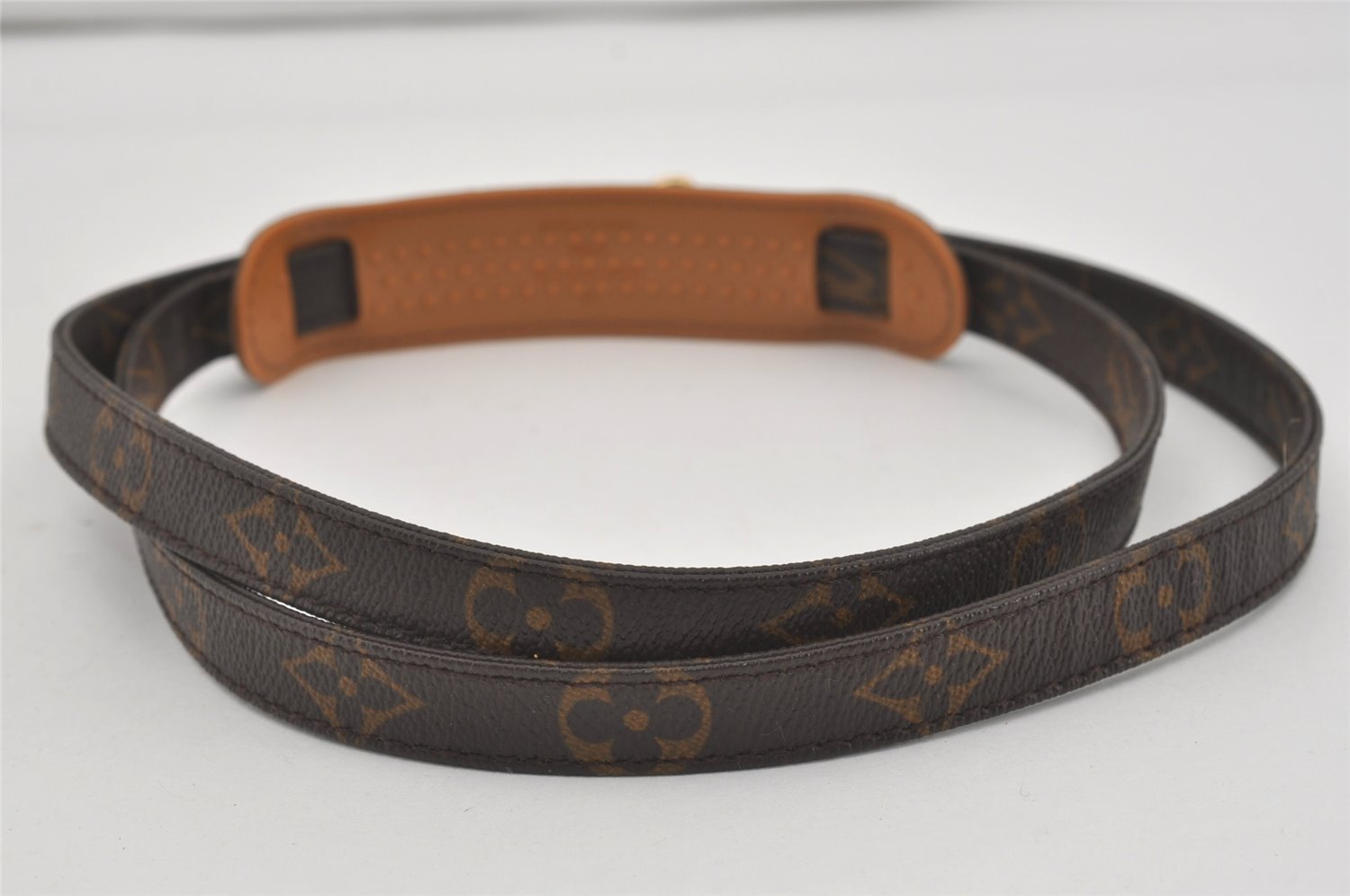 Authentic Louis Vuitton Monogram Shoulder Strap 46.9