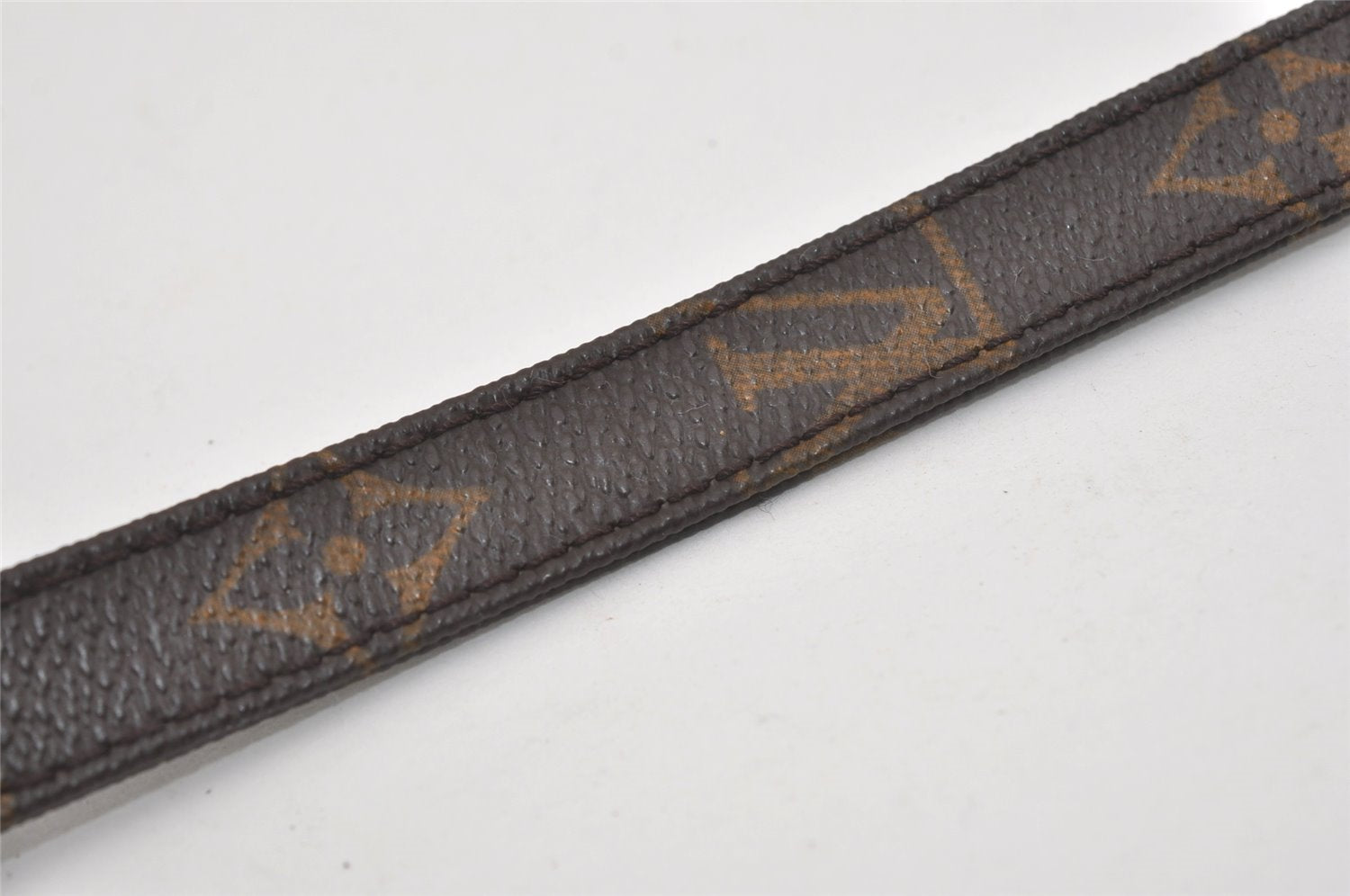 Authentic Louis Vuitton Monogram Shoulder Strap 46.9