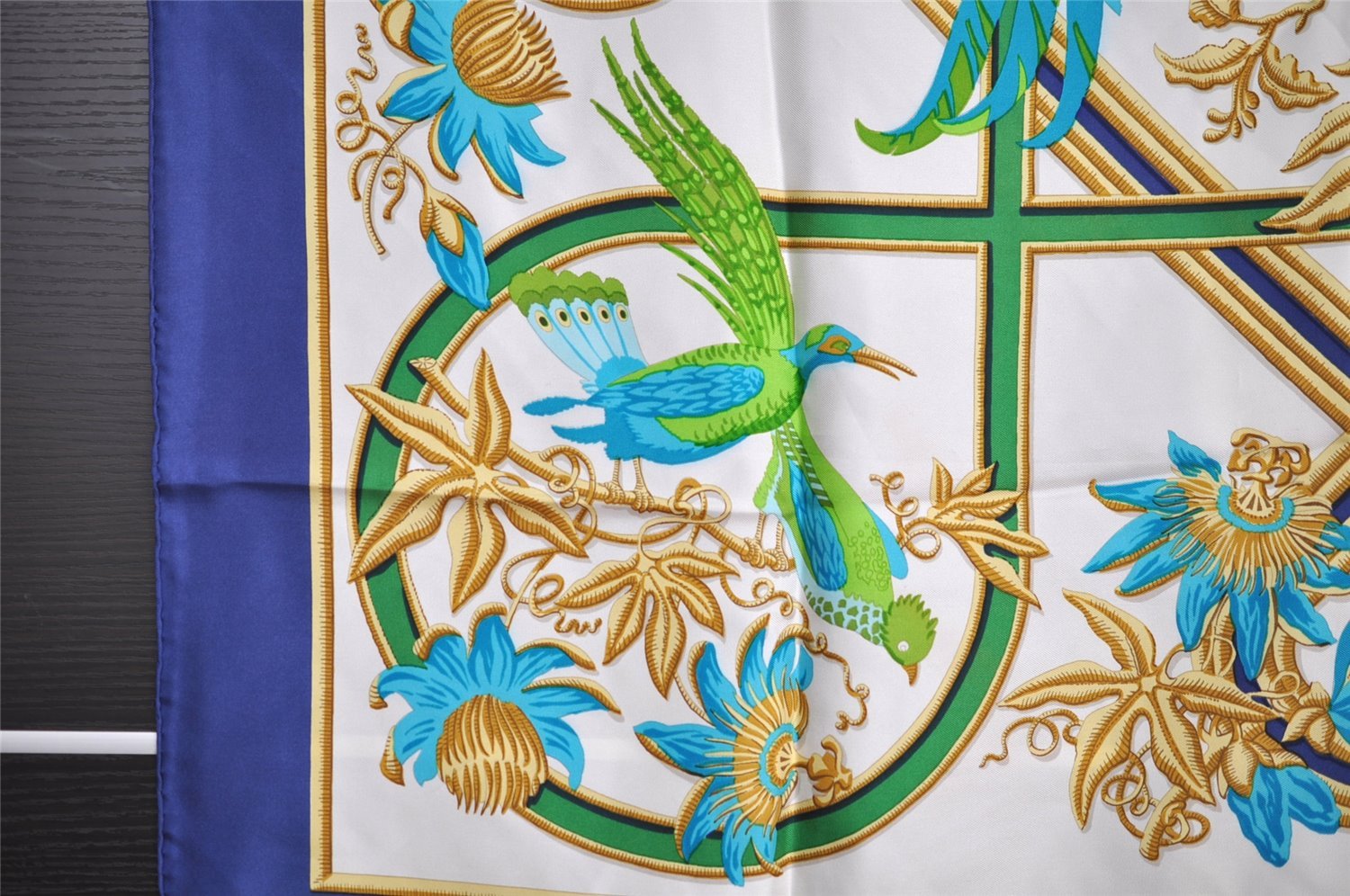 Authentic HERMES Carre 90 Scarf 