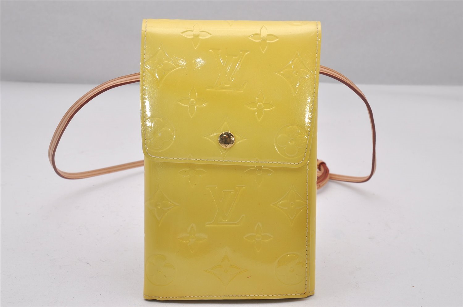 Authentic Louis Vuitton Vernis Walker Shoulder Cross Wallet M91072 Yellow 3842I