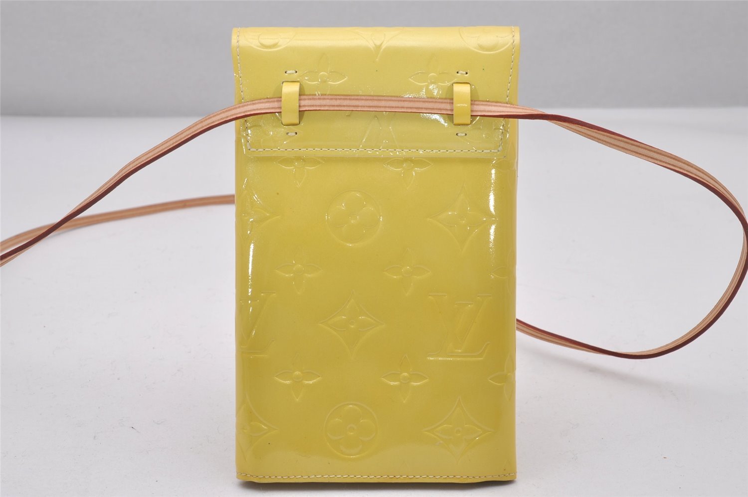 Authentic Louis Vuitton Vernis Walker Shoulder Cross Wallet M91072 Yellow 3842I