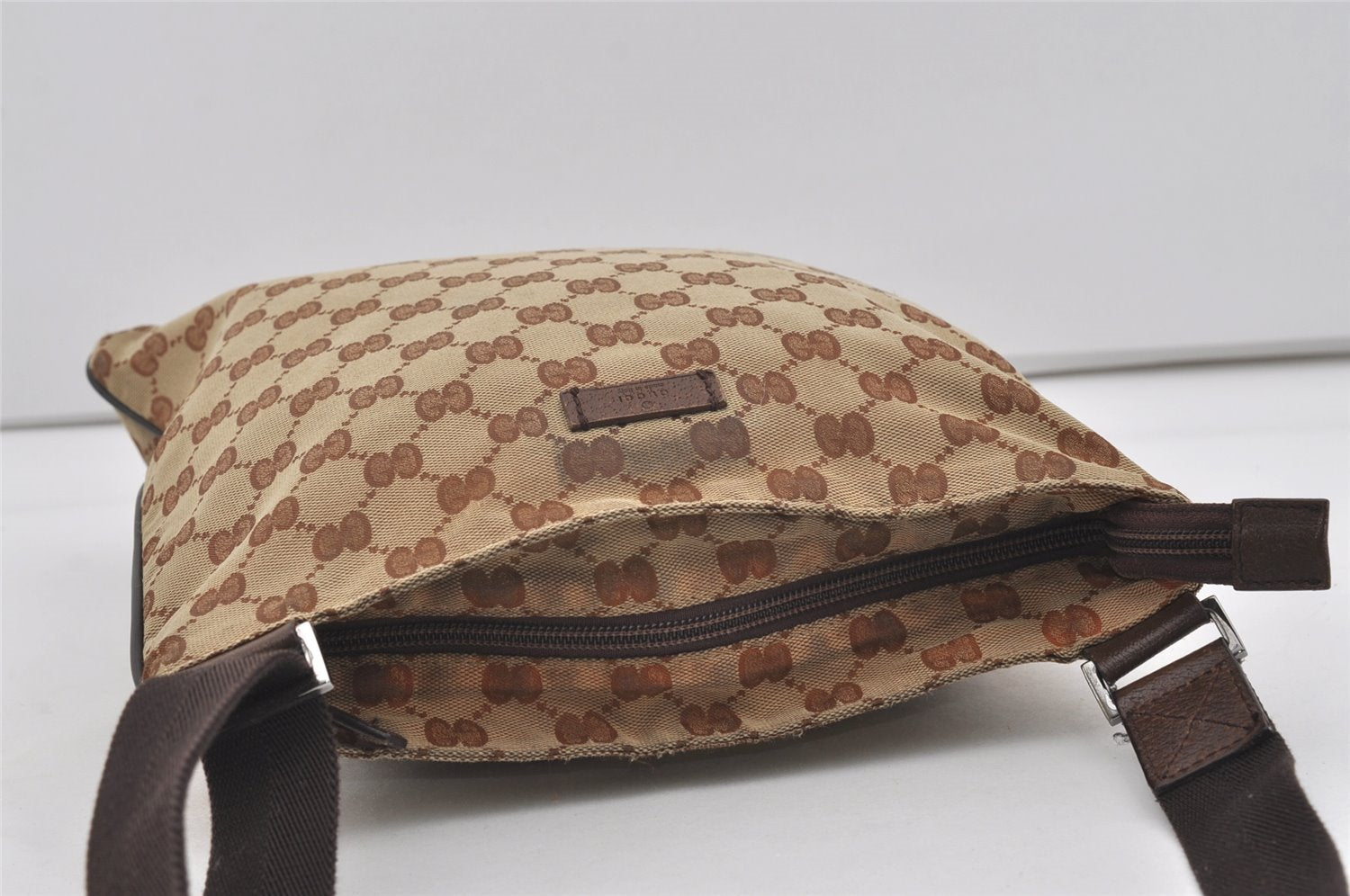Authentic GUCCI Shoulder Cross Body Bag GG Canvas Leather 132907 Brown 3856I
