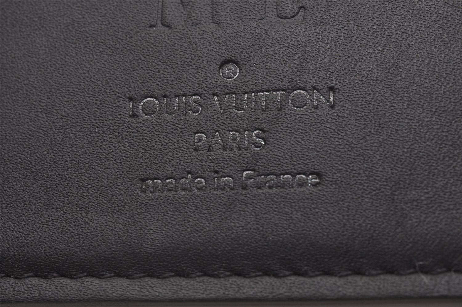 Auth Louis Vuitton Monogram Shadow Portefeuille Brazza Wallet M68323 Khaki 3857I