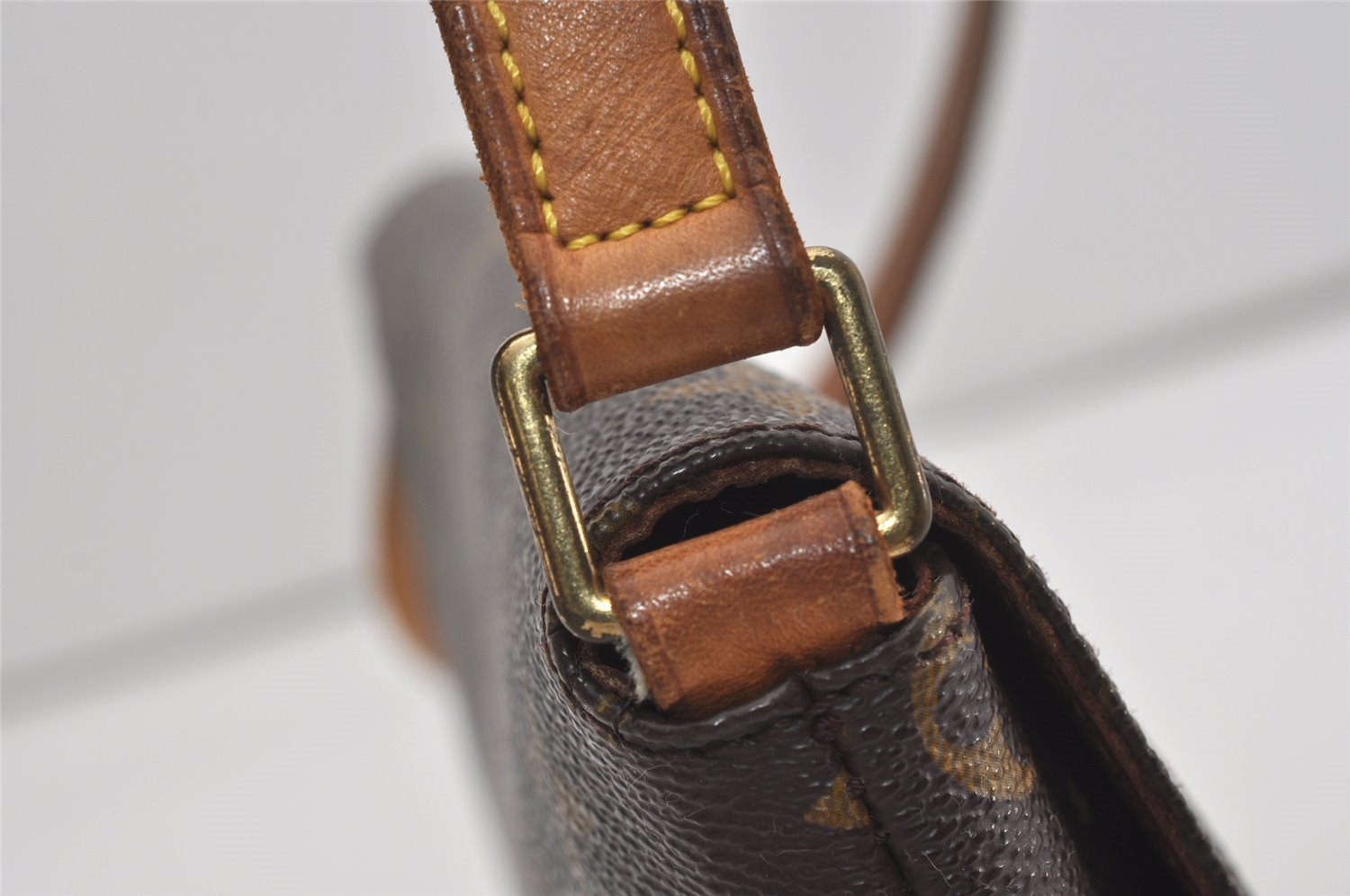 Authentic Louis Vuitton Monogram Musette Tango Shoulder Bag M51257 LV 3861I