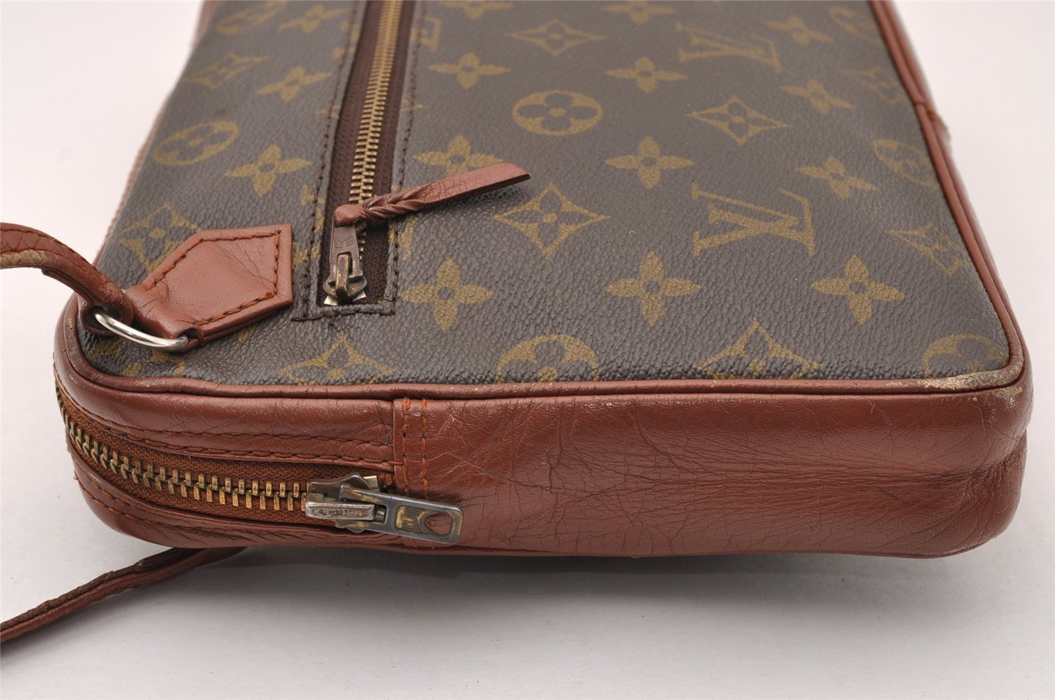 Authentic Louis Vuitton Monogram Pochette Sport Clutch Hand Bag Old Model 3865I