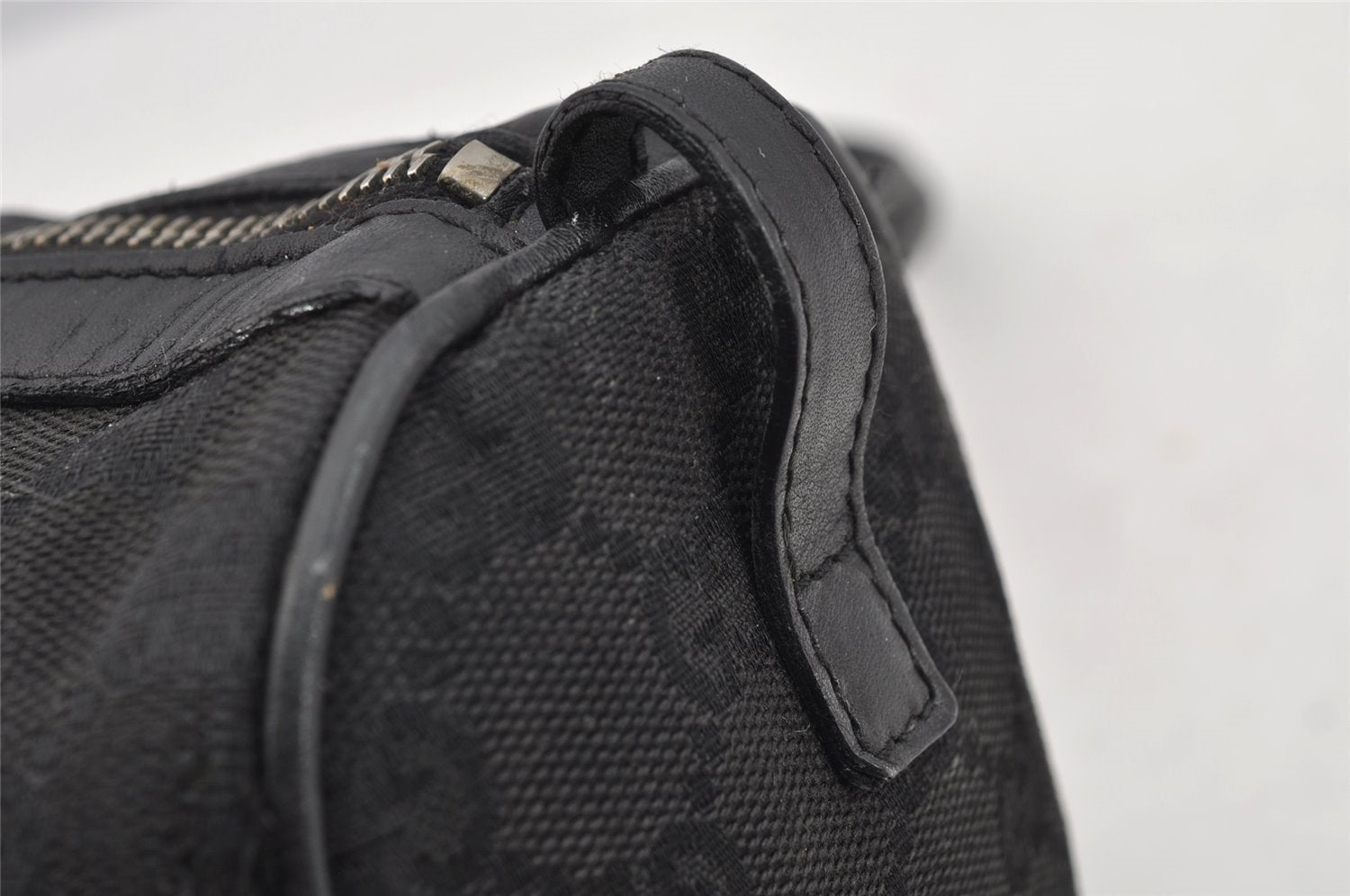 Authentic GUCCI Shoulder Hand Bag Purse GG Canvas Leather 30458 Black 3868I