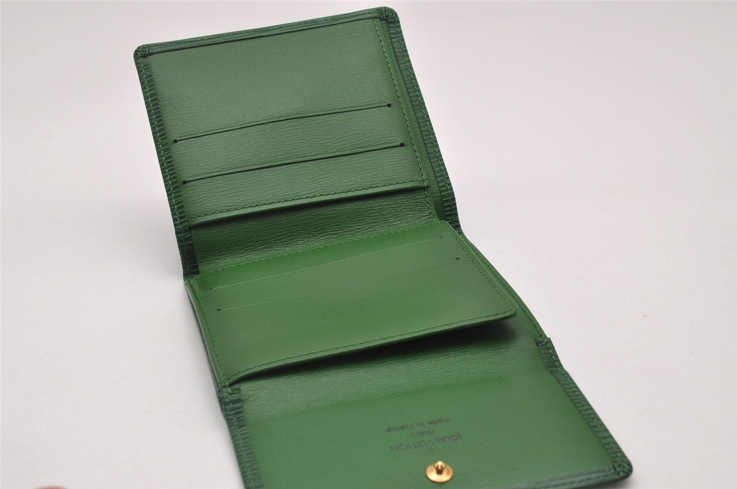 Auth Louis Vuitton Epi Porte Monnaie Billets Cartes Credit Wallet Green LV 3876I