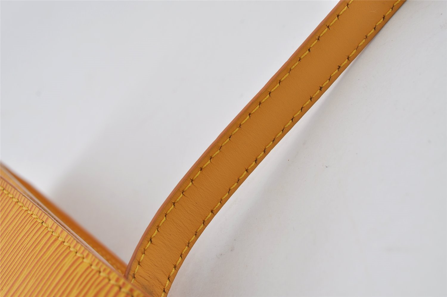 Authentic Louis Vuitton Epi Arche 2Way Shoulder Clutch Bag M52579 Yellow 3880I