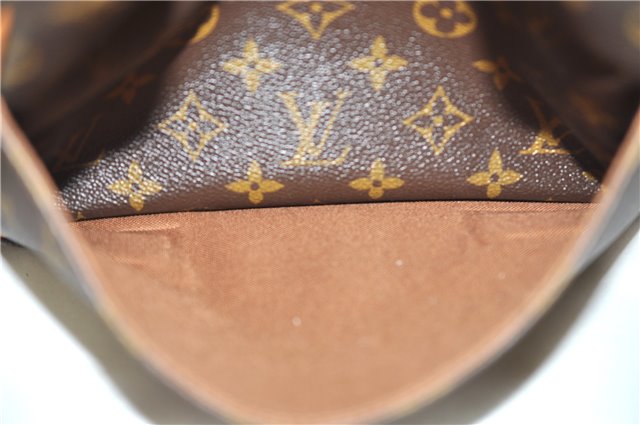 Authentic Louis Vuitton Monogram Messenger Bosphore GM M40105 Shoulder Bag 3882F