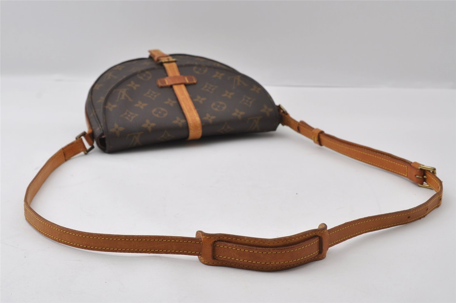 Authentic Louis Vuitton Monogram Chantilly MM Shoulder Cross Bag M51233 LV 3889I