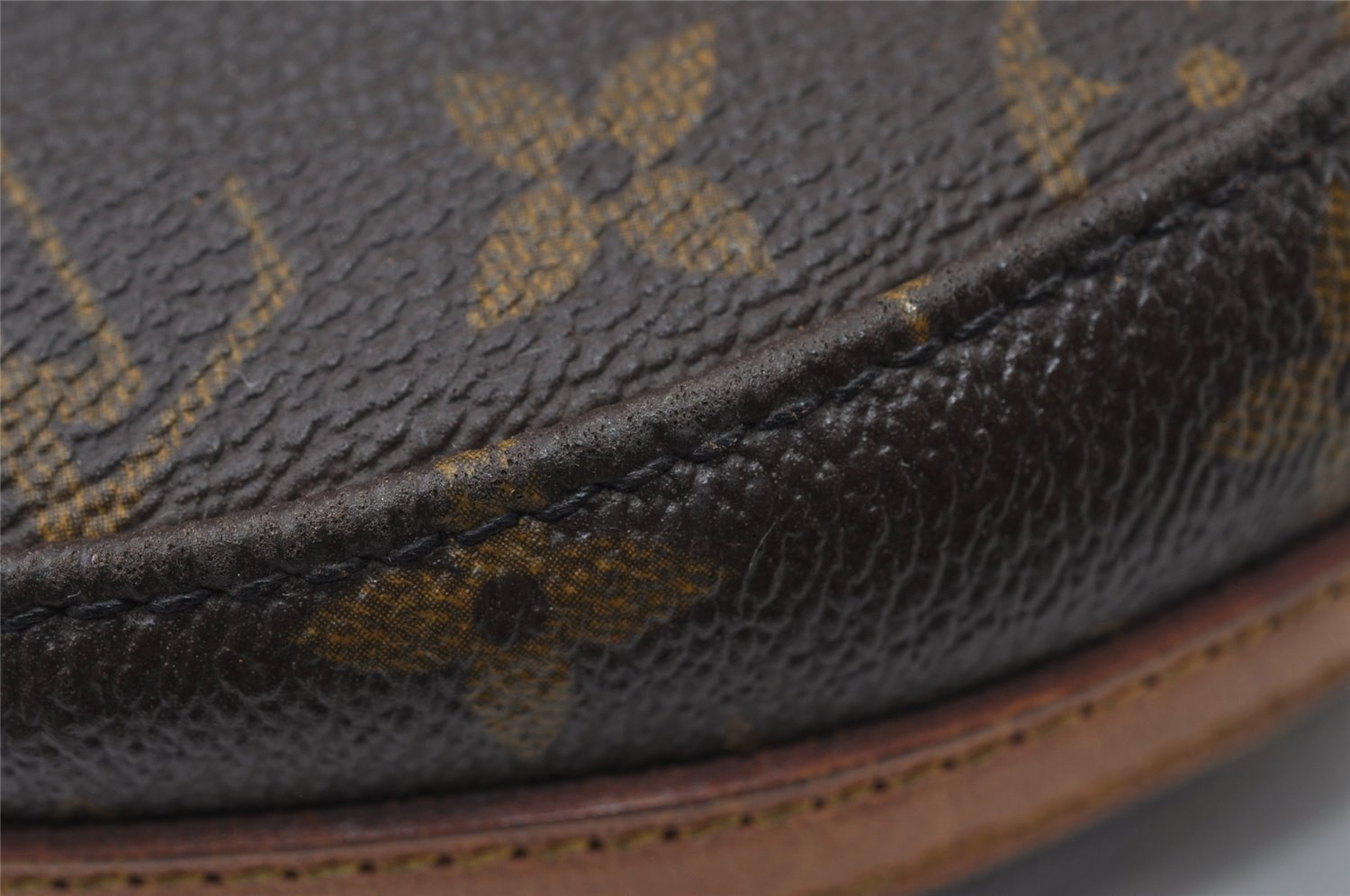 Authentic Louis Vuitton Monogram Chantilly MM Shoulder Cross Bag M51233 LV 3889I