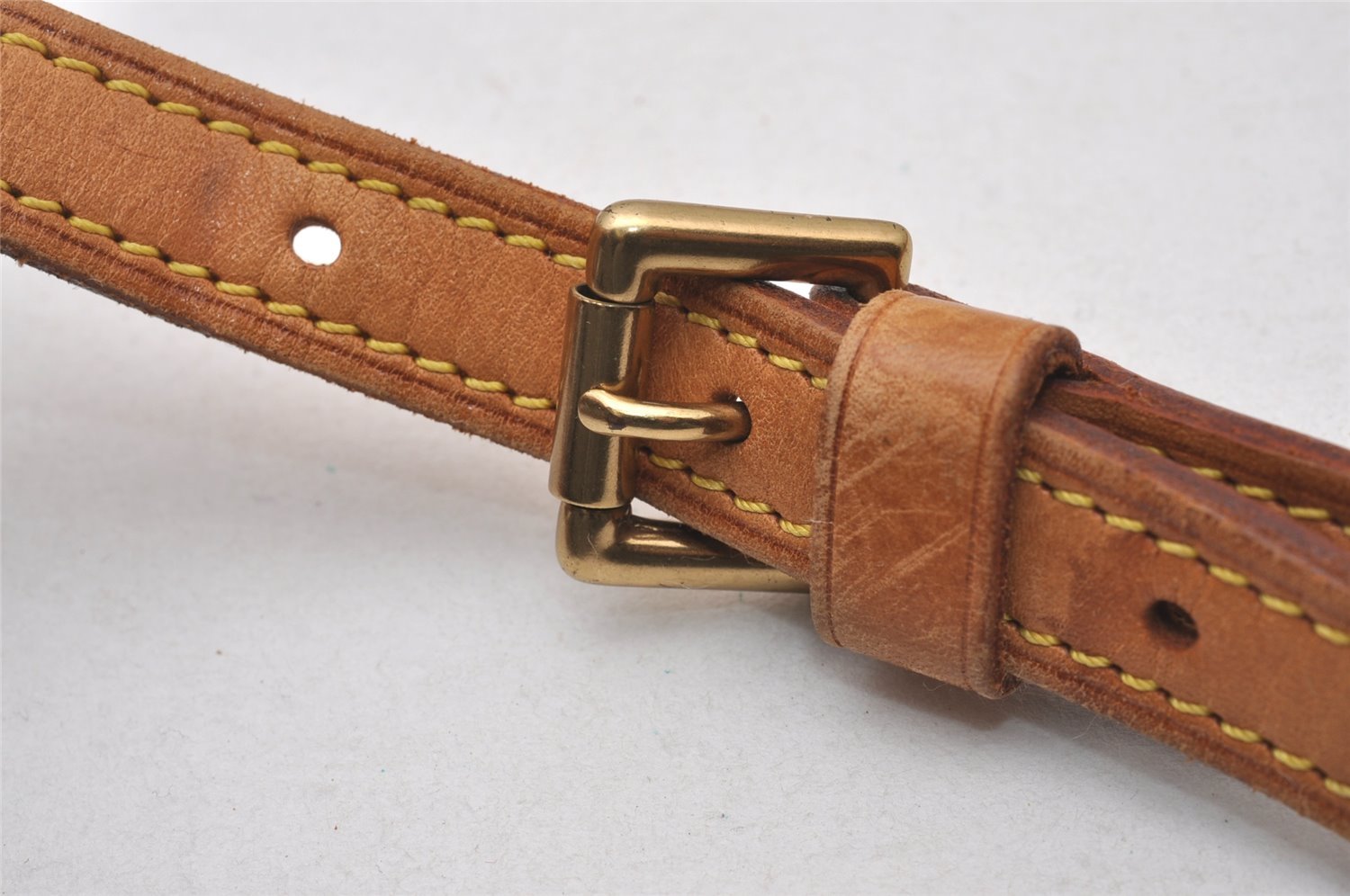 Authentic Louis Vuitton Leather Shoulder Strap Beige 41.7-48.4