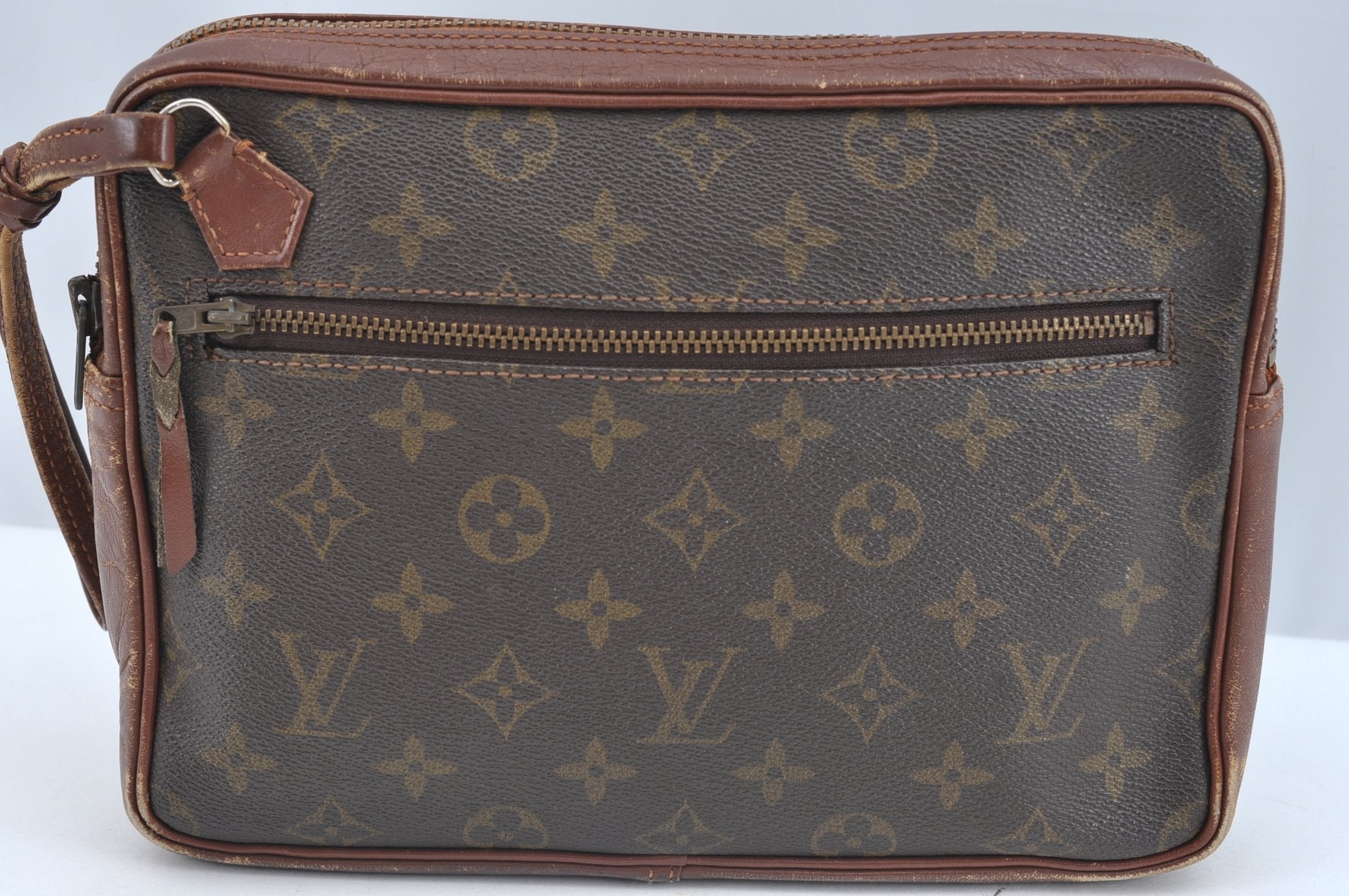 Authentic Louis Vuitton Monogram Pochette Sport Clutch Hand Bag Old Model 3893I