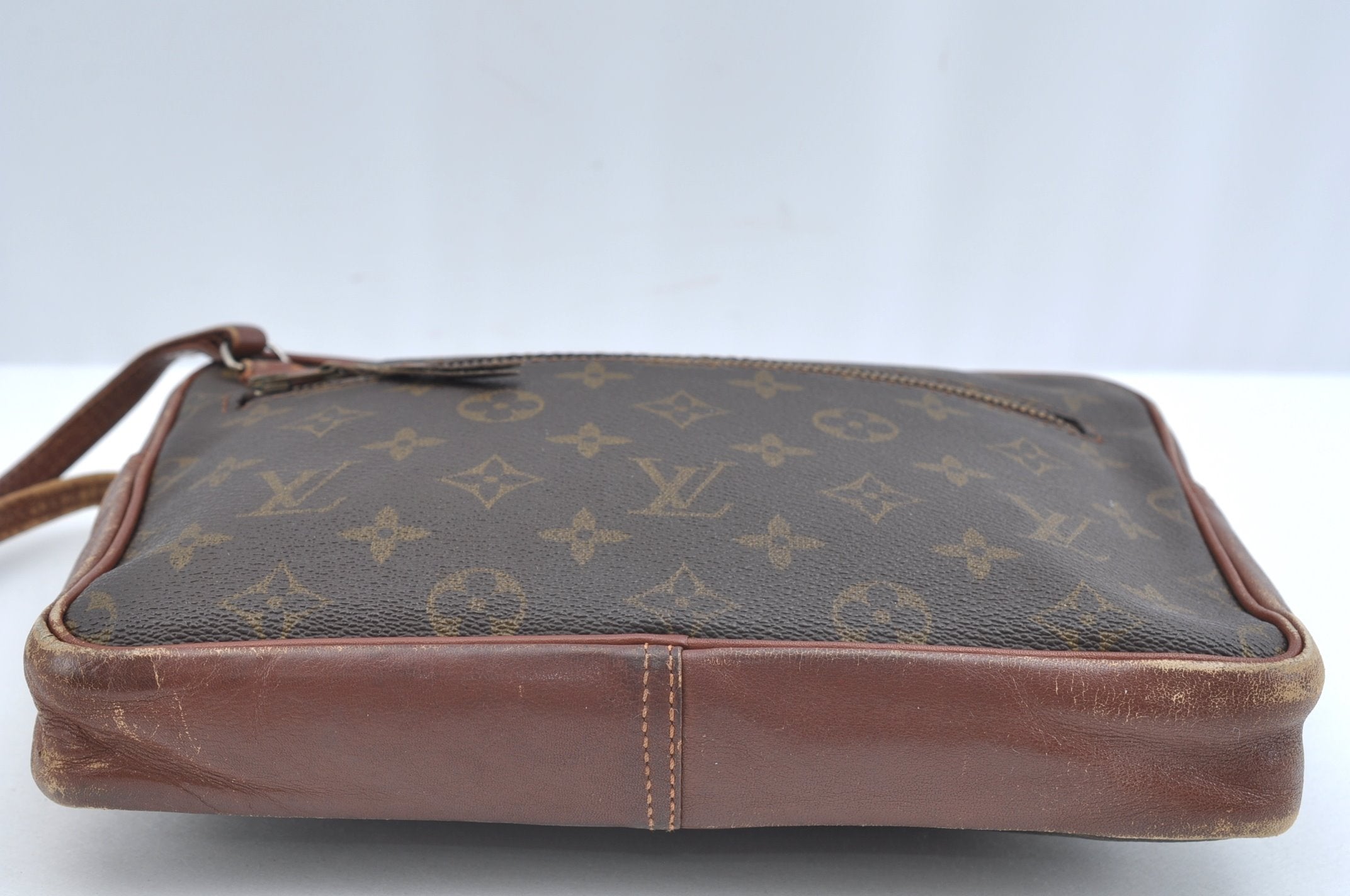 Authentic Louis Vuitton Monogram Pochette Sport Clutch Hand Bag Old Model 3893I