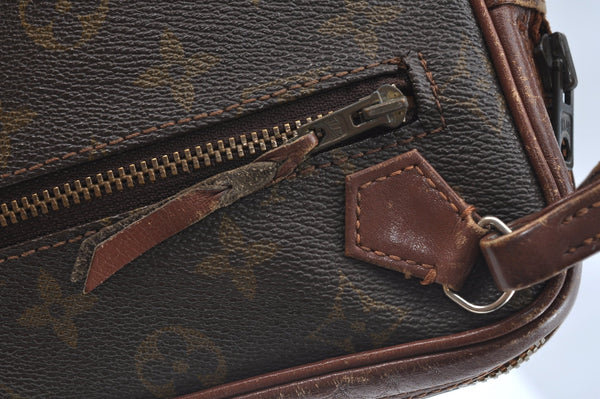 Authentic Louis Vuitton Monogram Pochette Sport Clutch Hand Bag Old Model 3893I