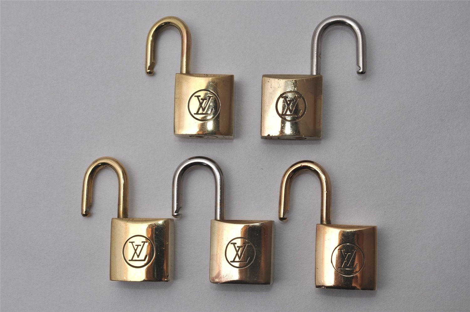 Authentic Louis Vuitton Padlock 10Set Old Model LV 3902I