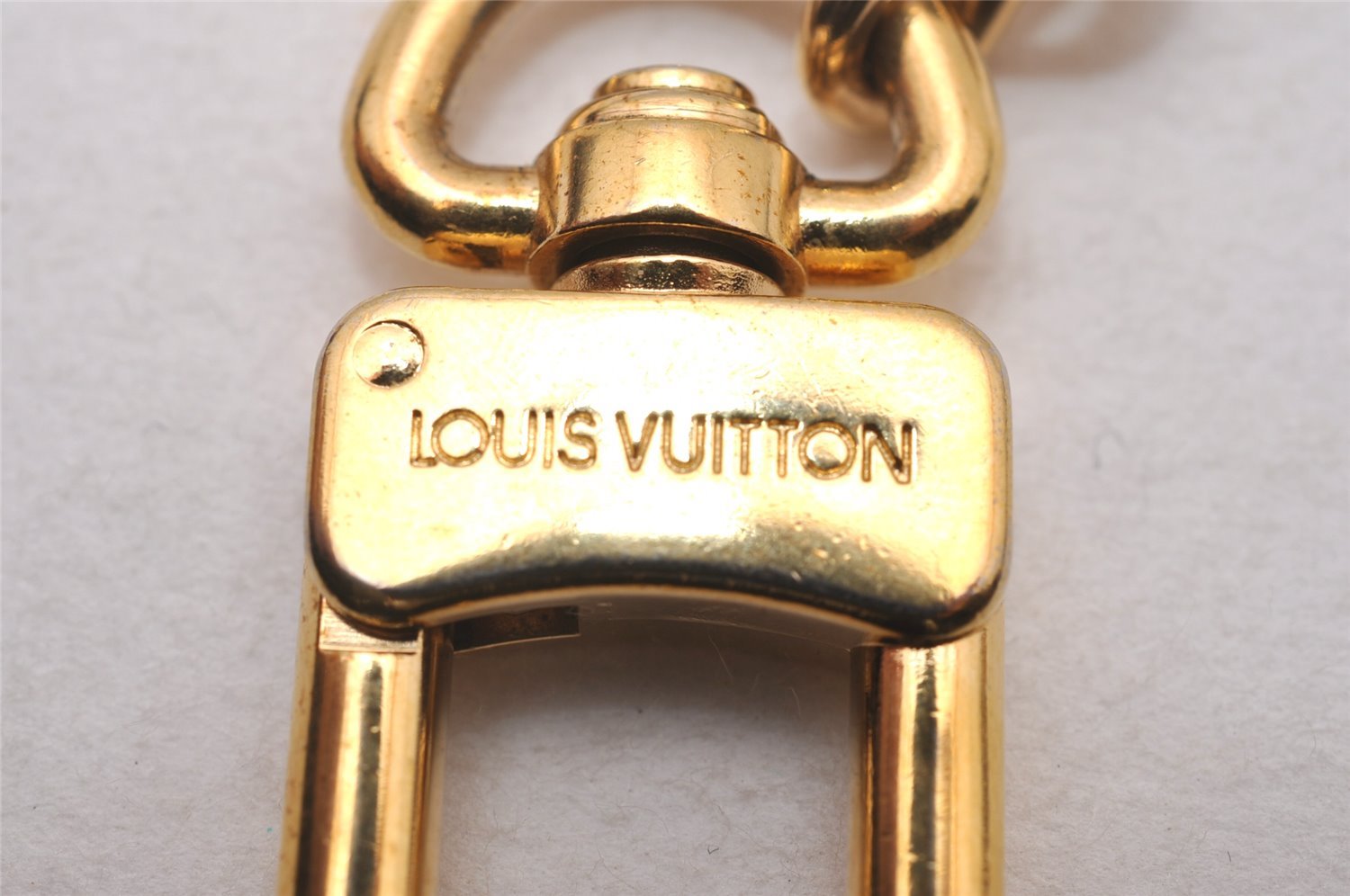 Authentic Louis Vuitton Charm Key Chain Anokre Gold M62694 LV 3907I