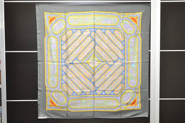 Authentic HERMES Carre 90 Scarf 