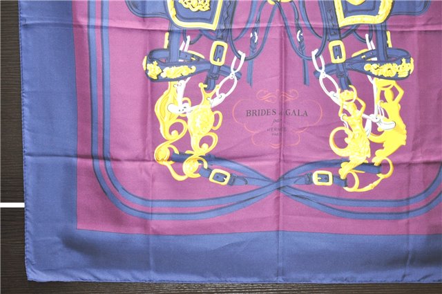 Authentic HERMES Carre 90 Scarf 