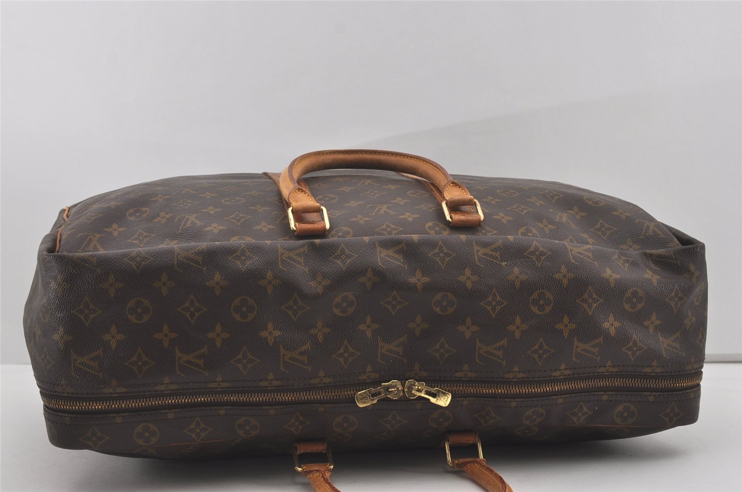 Authentic Louis Vuitton Monogram Sirius 55 Travel Boston Bag M41404 LV 3927I