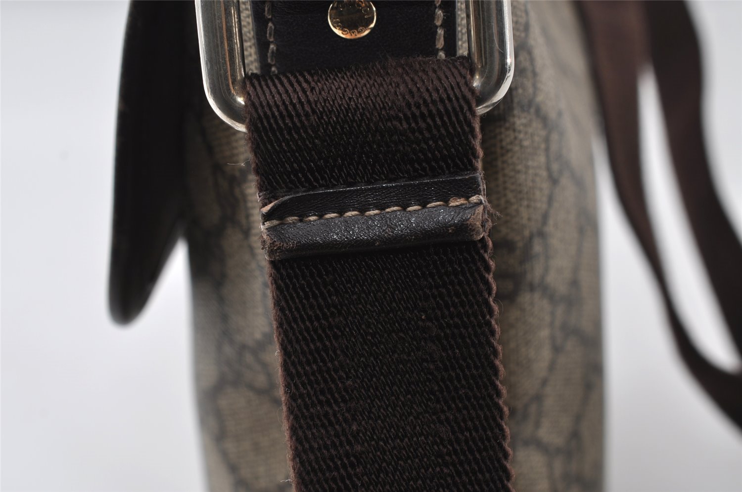 Authentic GUCCI Shoulder Cross Body Bag Purse GG PVC Leather 223666 Brown 3933I