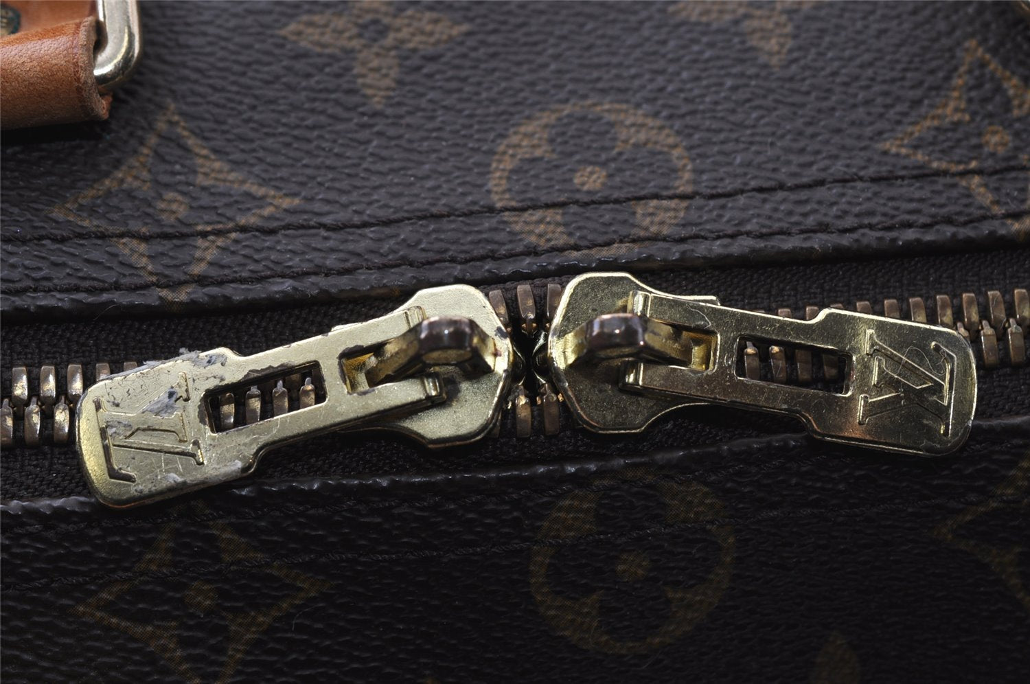 Authentic Louis Vuitton Monogram Keepall 45 Travel Boston Bag M41428 LV 3956I